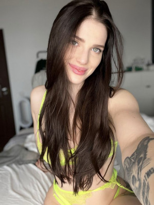 Sono disponibile per piani sessuali