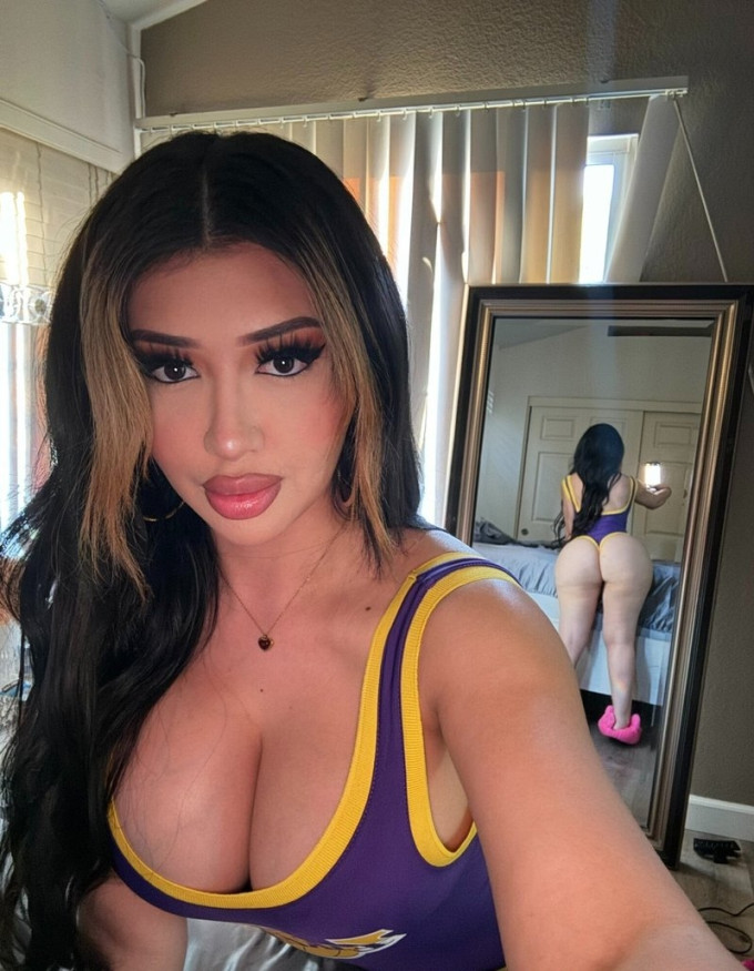 Amore mio sono disponibile adesso vieni e rendimi felice velocemente 💞💞