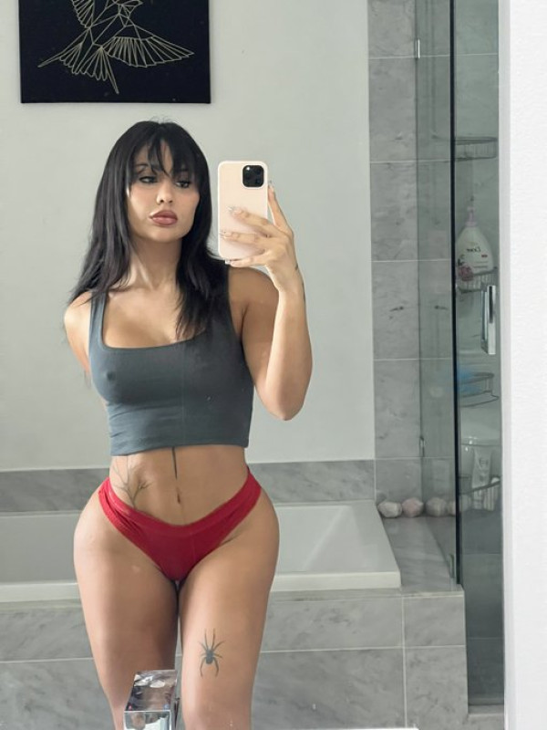 Sono disponibile ora 🥰🥰