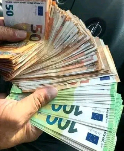 Sono il direttore di Altra Finance Bank senza alcun problema o dubbio