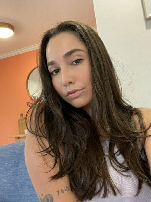 Se sei interessato, ti piacerebbe incontrarmi per trascorrere insieme dei bellissimi momenti di piacere sessuale scrivimi su télégramme @Victoriaricci2