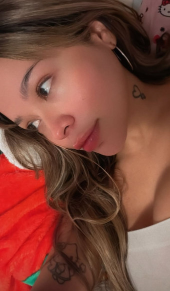 Hosana, una donna calda e provocante per i tuoi desideri Sessuale🇮🇹😍!