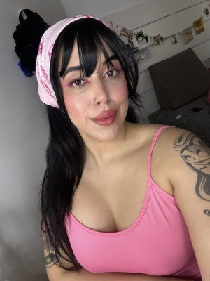 Sono disponibile per tutti i tuoi servizi 💔🌹❣️