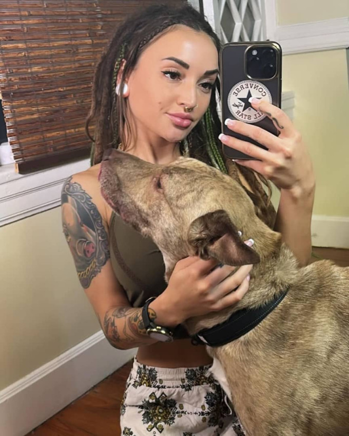 Independent escort -18