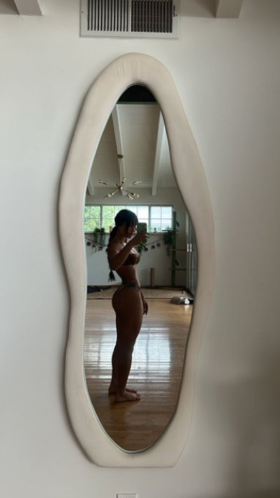 Sono una donna single disponibile per una rapporto sessuale ma è pagamento quindi sei interessato