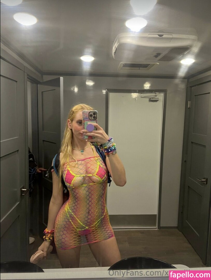 Sono disponibile per incontri sessuali