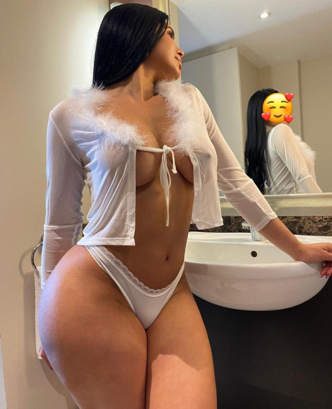 Sono disponibile a soddisfare tutti i tuoi desideri sessuali🥰  Telegra'm: @lizie_iam whatsapp: +353899524778