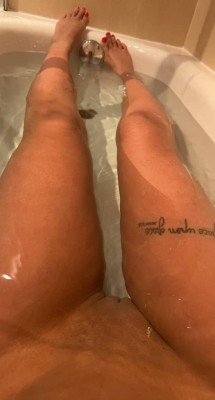 Sono disponibile. 😍😍 Sono disponibile. 😍😍