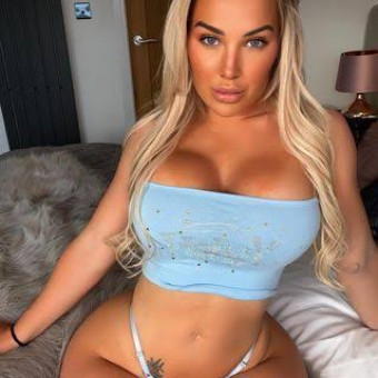 Je suis disponible pour les plans cuir 💋🍑🍑👄