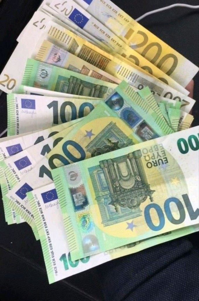 Sono disponibile ad aiutarti finanziariamente, posso concederti un finanziamento da 5.000 a 5.000.000 di euro. Per ulteriori informazioni non esitate a contattarmi. Siamo una banca molto buona