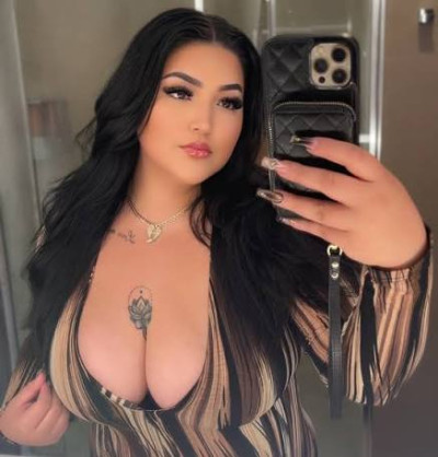 Sono disponibile per i vostri piaceri 🥰