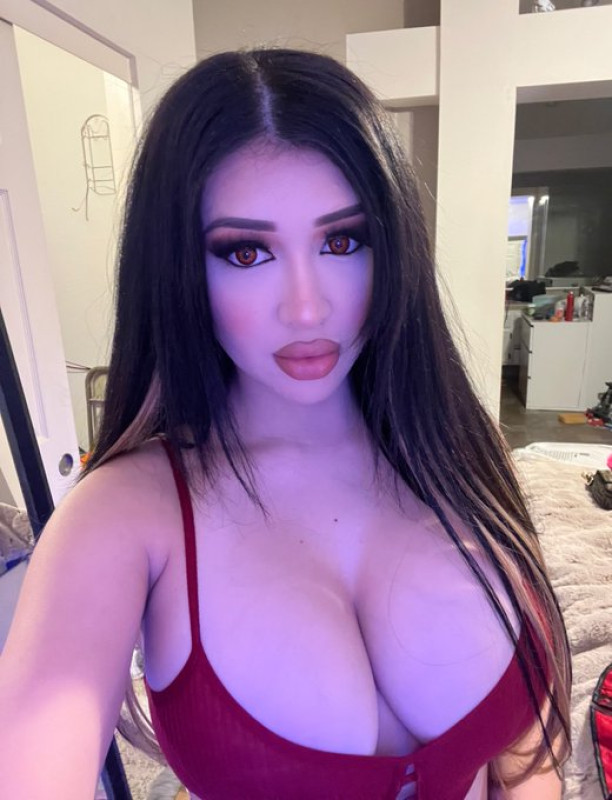 🍒Oggi nuova 💋 ragazza Orientale bella sexy 🤤🎀🎀Credo che sarai interessato a me💋 Un bacio TI aspetto💖💥