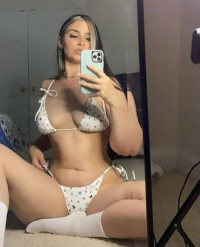 Je suis disponible pour les plans cuir 👅🍑👄