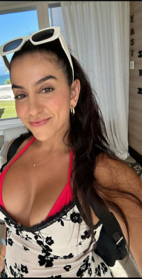 Salut jolie nana dispos pour plan sexe sans prise de tête