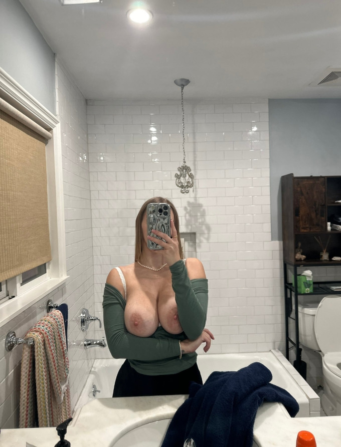 Sono disponibile per incontri sessuali
