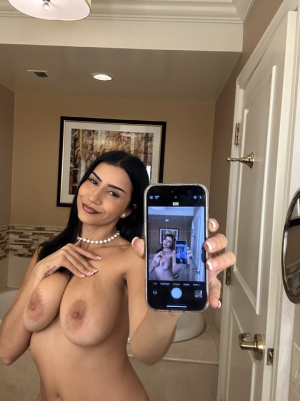 Sono disponibile 🥰🥰