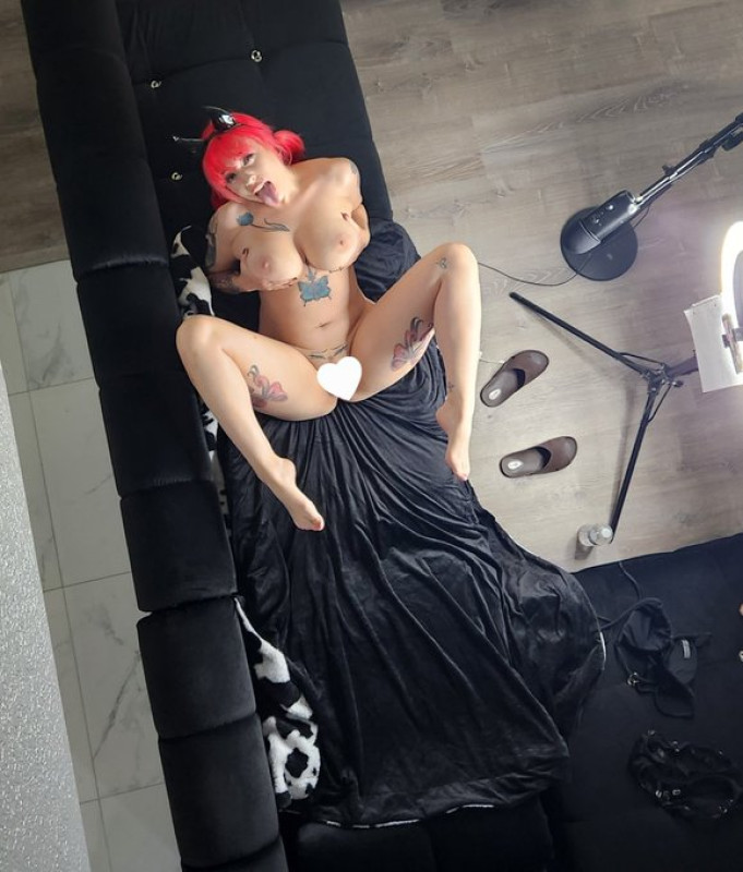 Disponible maintenant pour un bon moment de massages 💋 😘 ❤️