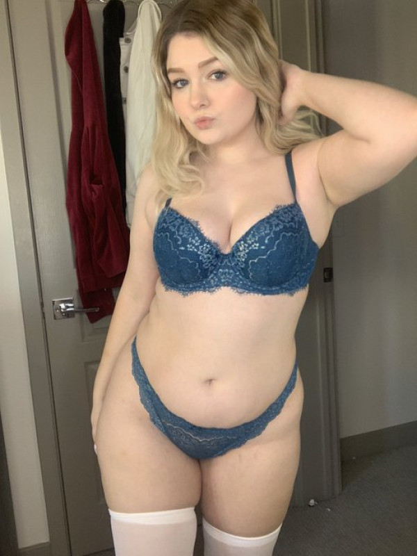 Disponibile per qualsiasi incontro sessuale