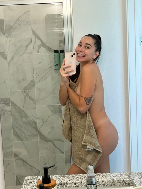 Sono single e disponibile subito per i tuoi servizi.