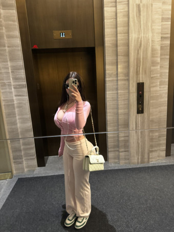 Je suis disponible dès maintenant pour vous, j'attends que vous passiez des moments inoubliables 💦❤️