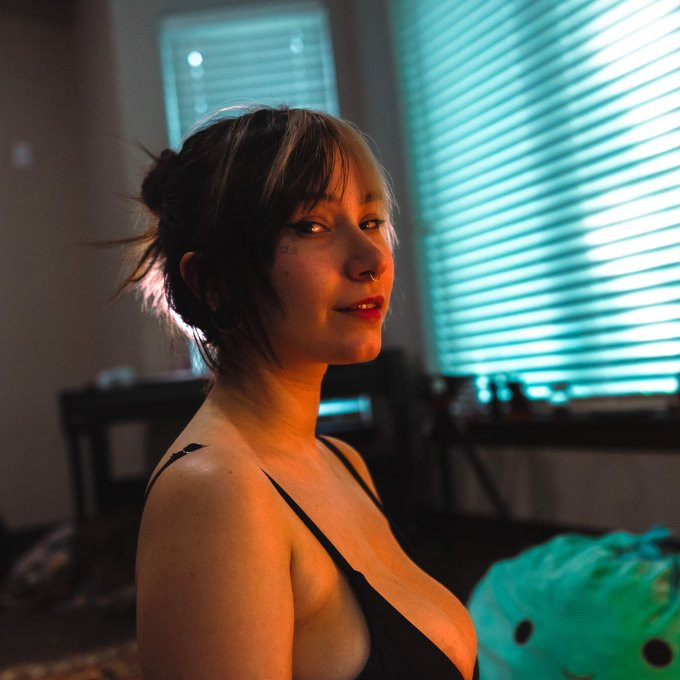 È un piano di massaggi e sesso per adulti