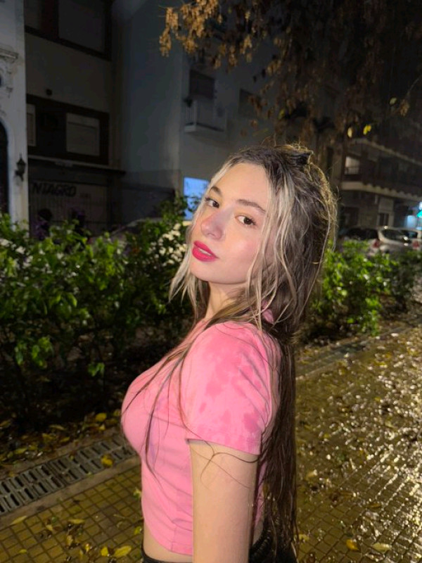 SONO SEMPRE DISPONIBILE 🥰 SONO SEMPRE DISPONIBILE 🥰