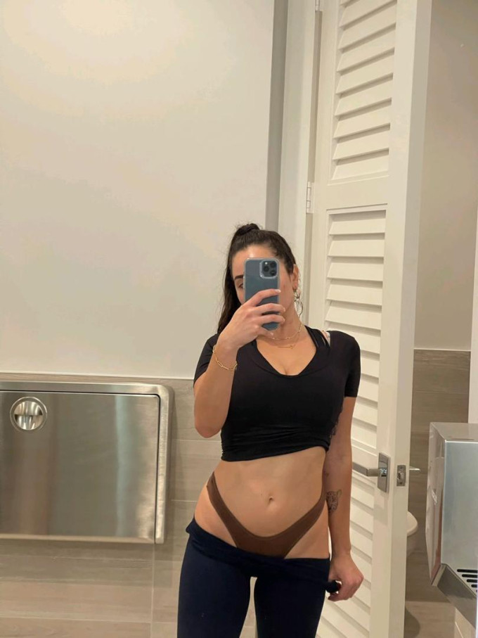 Se sei interessato, ti piacerebbe incontrarmi per trascorrere insieme dei bellissimi momenti di piacere sessuale scrivimi su télégramme @Victoriaricci2