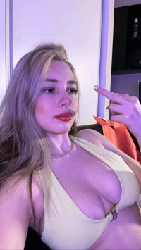 SONO SEMPRE DISPONIBILE 🥰 SONO SEMPRE DISPONIBILE 🥰