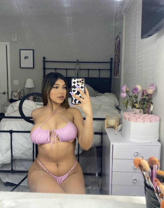 Sono disponibile per gli incontri sessuali