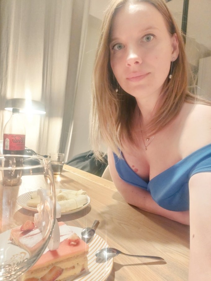 Emma ⛲💯🍑🍆Donna fontana per un piano sessuale subito