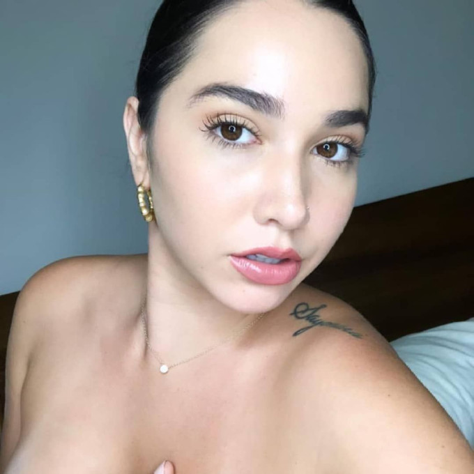 Sono single e disponibile subito per i tuoi servizi.