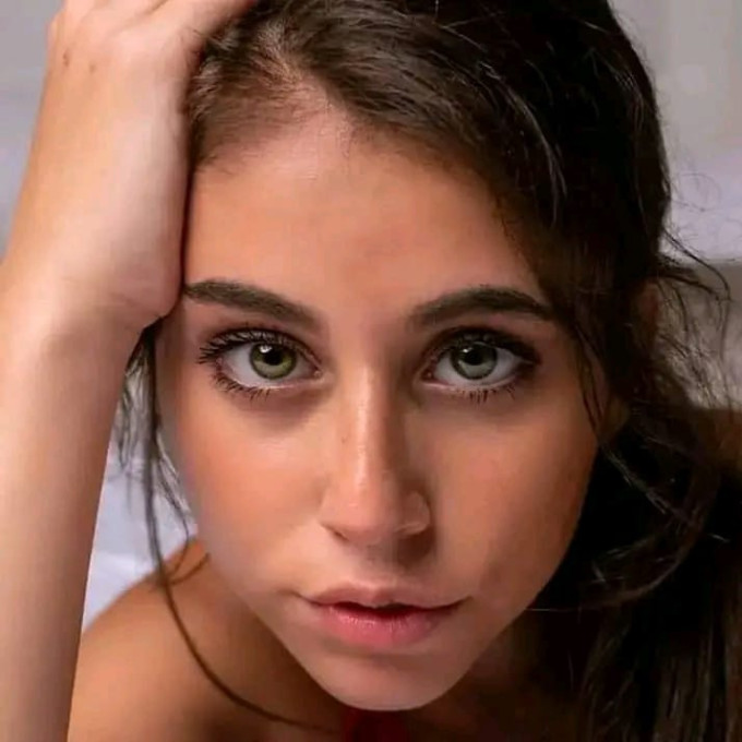 Sono una ragazza romantica e cerco un principe azzurro e soprattutto serio e onesto