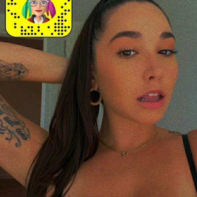 Sono single e disponibile subito per i tuoi servizi.