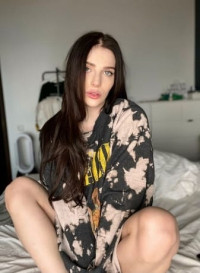 Sono una donna single disponibile per una rapporto sessuale ma è pagamento quindi sei interessato