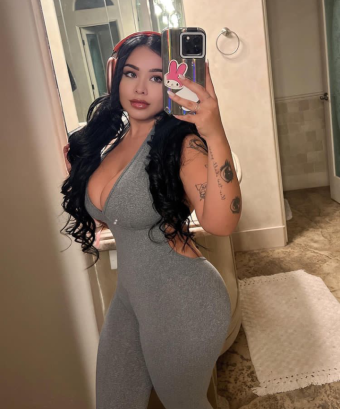 Sono disponibile per un piano sessuale!