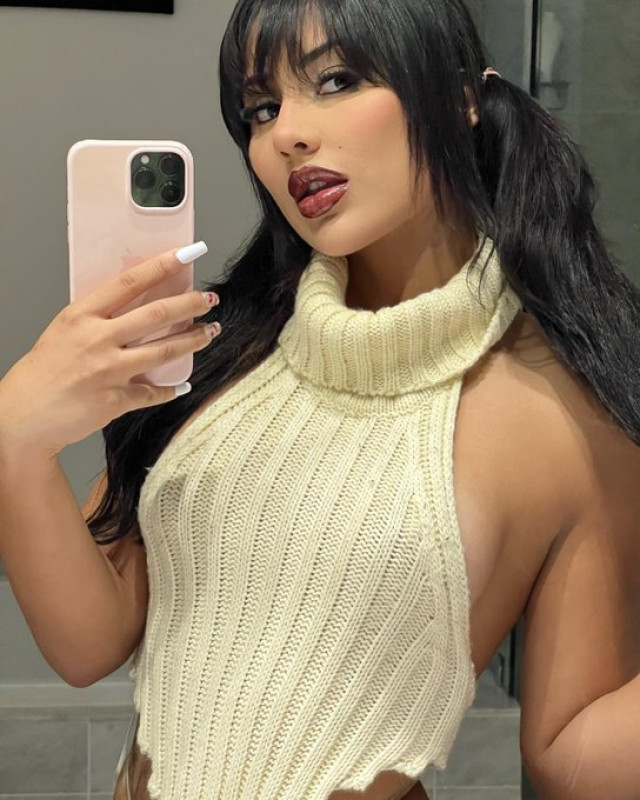 Sono una donna single disponibile per una rapporto sessuale ma è pagamento quindi sei interessato