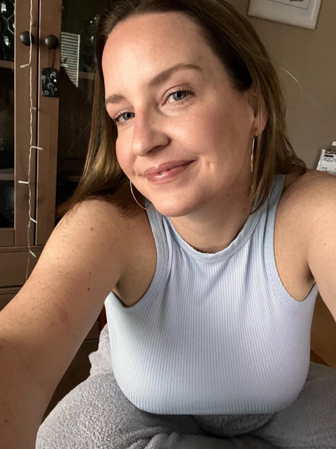 CIAO TESORO, VIENI A VIVERE IL MOMENTO PIACEVOLE, PIACEVOLE E INDIMENTICABILE INSIEME A ME A LETTO SENZA ALCUN PROBLEMA 🇮🇹❤️🇮🇹