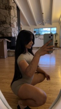 Ciao 😊 Ich suche net, freundliche Begegnungen! Bei Interesse melde dich gerne bei mir auf Télégramme : @vero8662 o Zangi: 1065277448