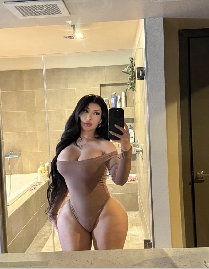 🍒Oggi nuova 💋 ragazza Orientale bella sexy 🤤🎀🎀Credo che sarai interessato a me💋 Un bacio TI aspetto💖💥