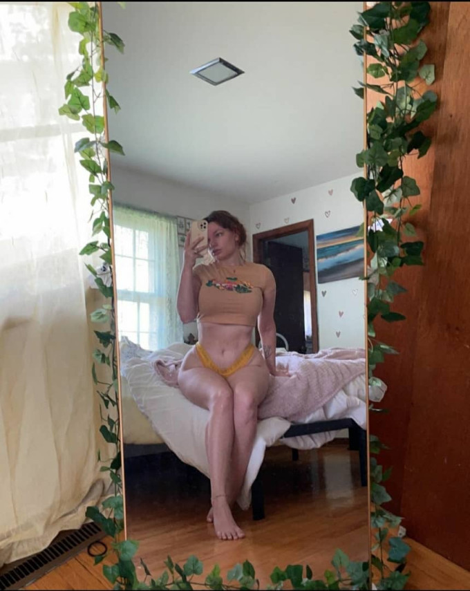 Ciao, mi chiamo Doriane e sono disponibile per incontri sessuali 🥰🥒