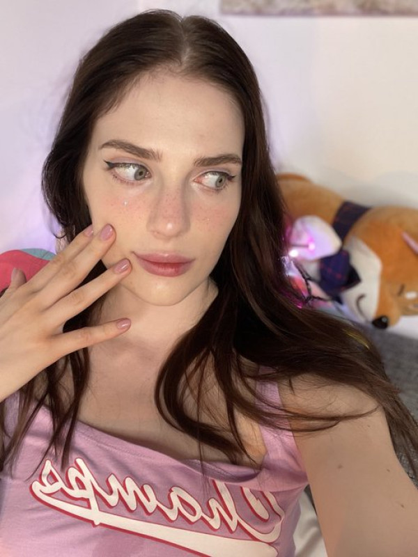 Sono disponibile per incontri sessuali