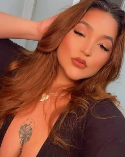 Sono disponibile per i vostri piaceri 🥰