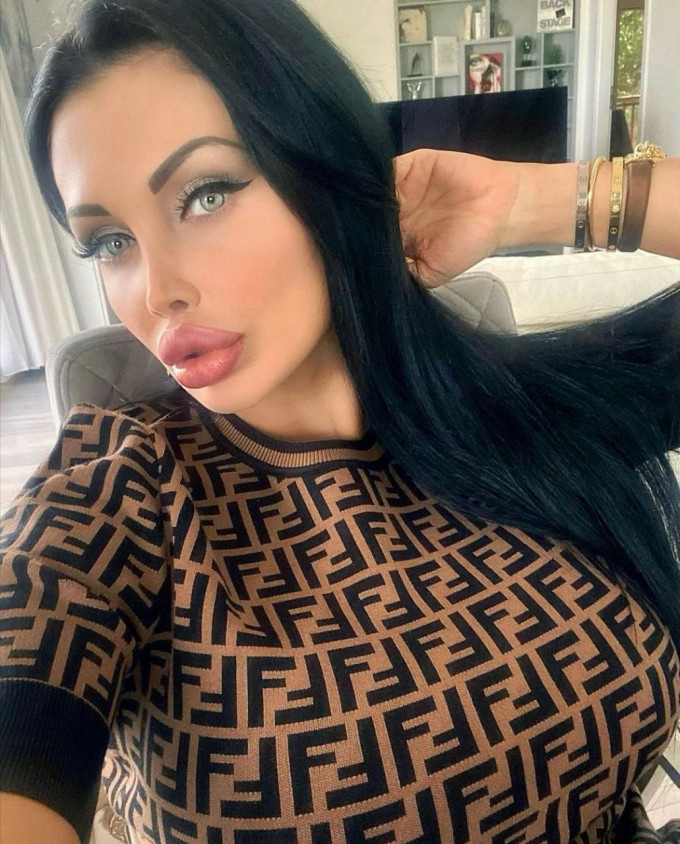A disposizione per un momento piacevole e adorabile 😍💋😘