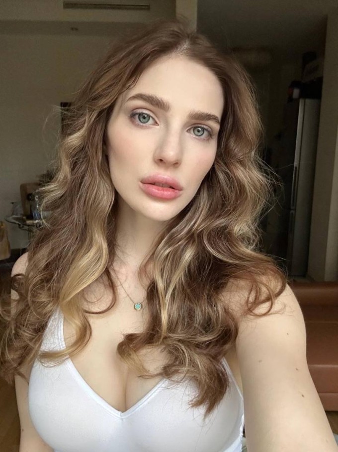 Sono disponibile per piani sessuali