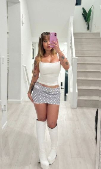 Sono disponibile per un piano sessuale!