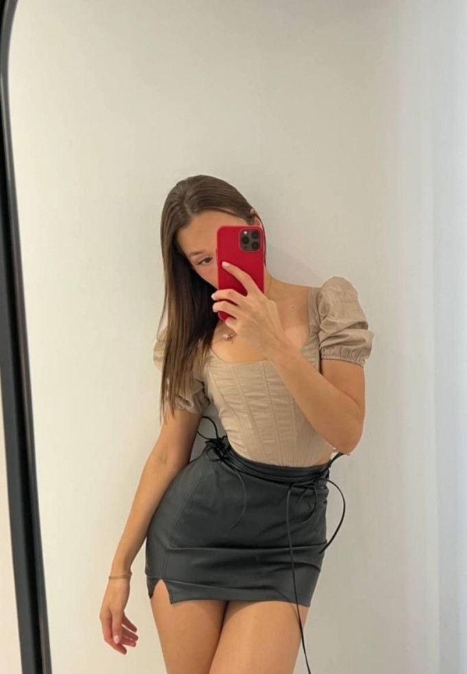 SONO DISPONIBLE GIORNO E NOTTE SONO DISPONIBLE GIORNO E NOTTE