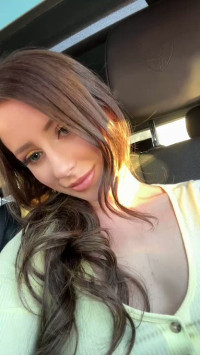 Sono sempre disponibile per tutti i tuoi piaceri sessuali. 😘😘😘