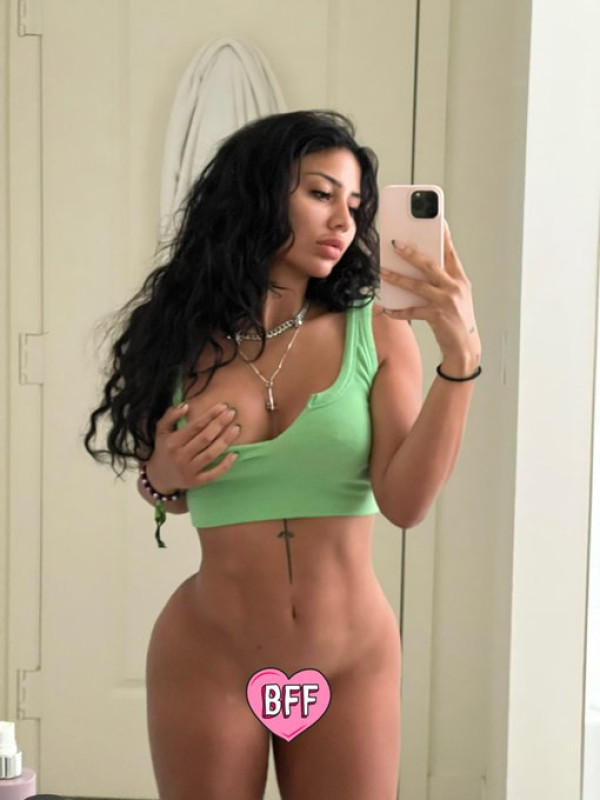 Sono una donna single disponibile per una rapporto sessuale ma è pagamento quindi sei interessato Sono una donna single disponibile per una rapporto sessuale ma è pagamento quindi sei interessato