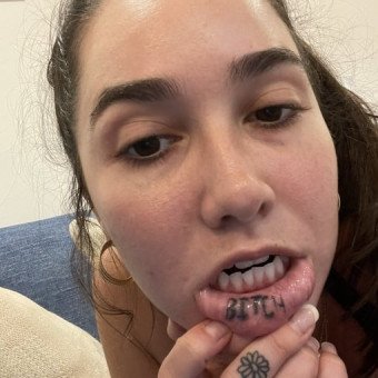 Se sei interessato, ti piacerebbe incontrarmi per trascorrere insieme dei bellissimi momenti di piacere sessuale scrivimi su télégramme @Victoriaricci2