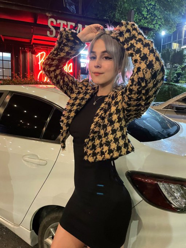 Sono disponibile per incontri sessuali 😘